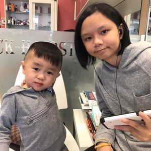 Meet your Posher, Hoà